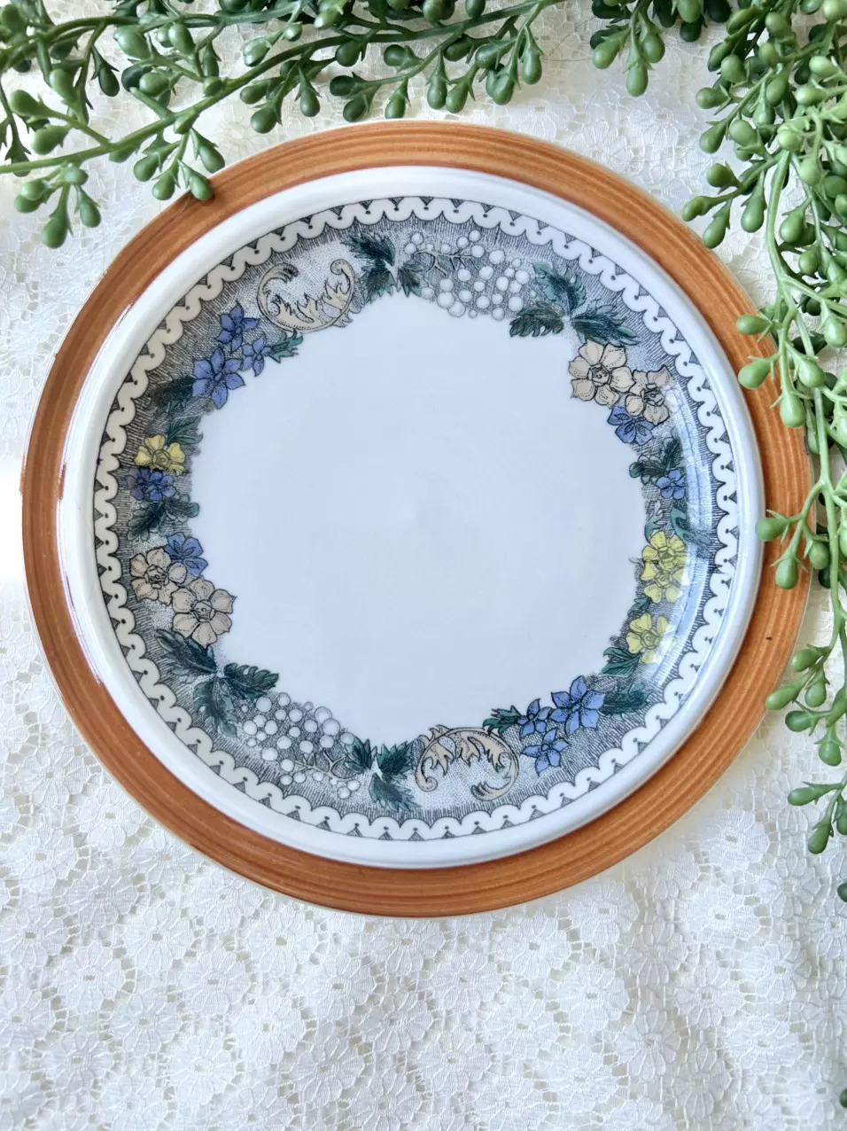 plant/Goebel German 7 3/4” saucer-0