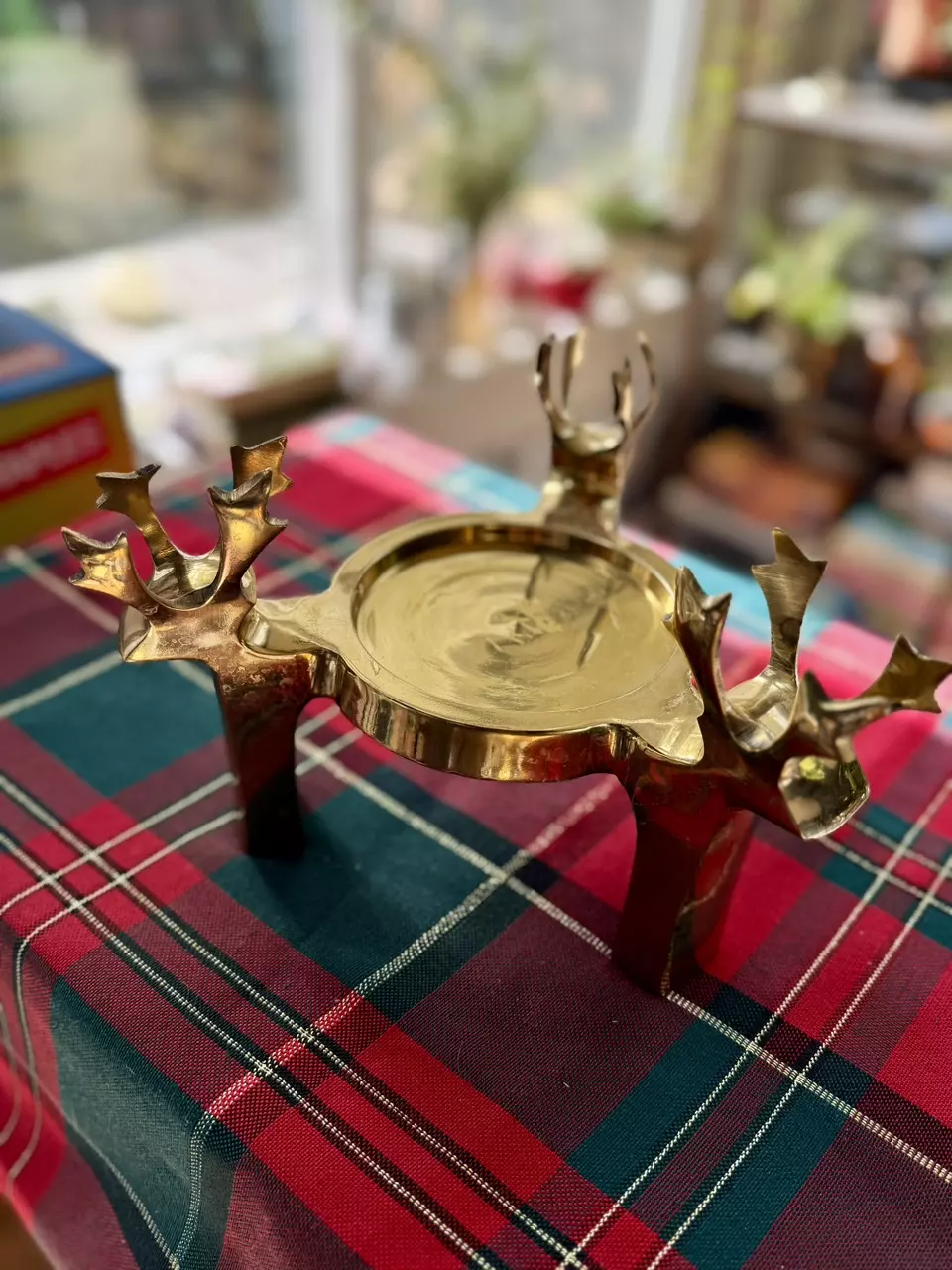 plant/Brass reindeer stand-1