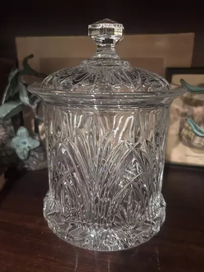 plant/Crystal Biscuit Barrel with Lid-0-thumbnail