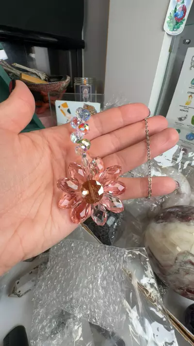 plant/Crystal Pink Daisy Sun Catcher-0-thumbnail