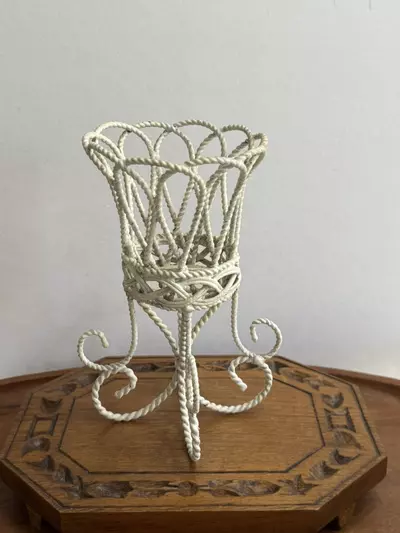 plant/Twisted Wrought Iron plant stand 7” high-0-thumbnail