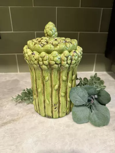 plant/Green Asparagus Canister-0-thumbnail