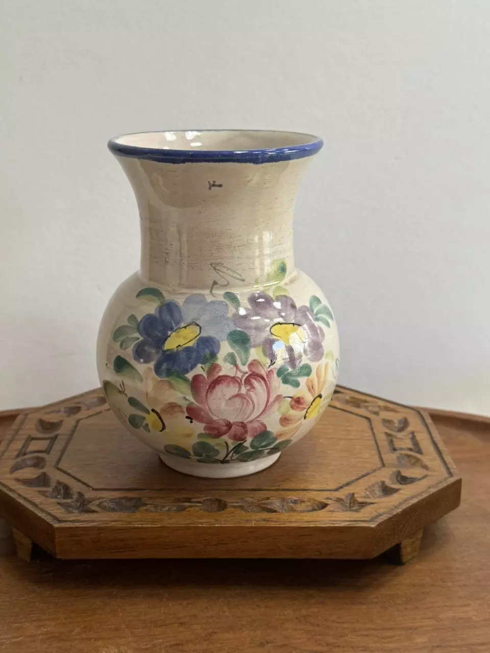 plant/Hand-painted Italian pottery pitcher-0