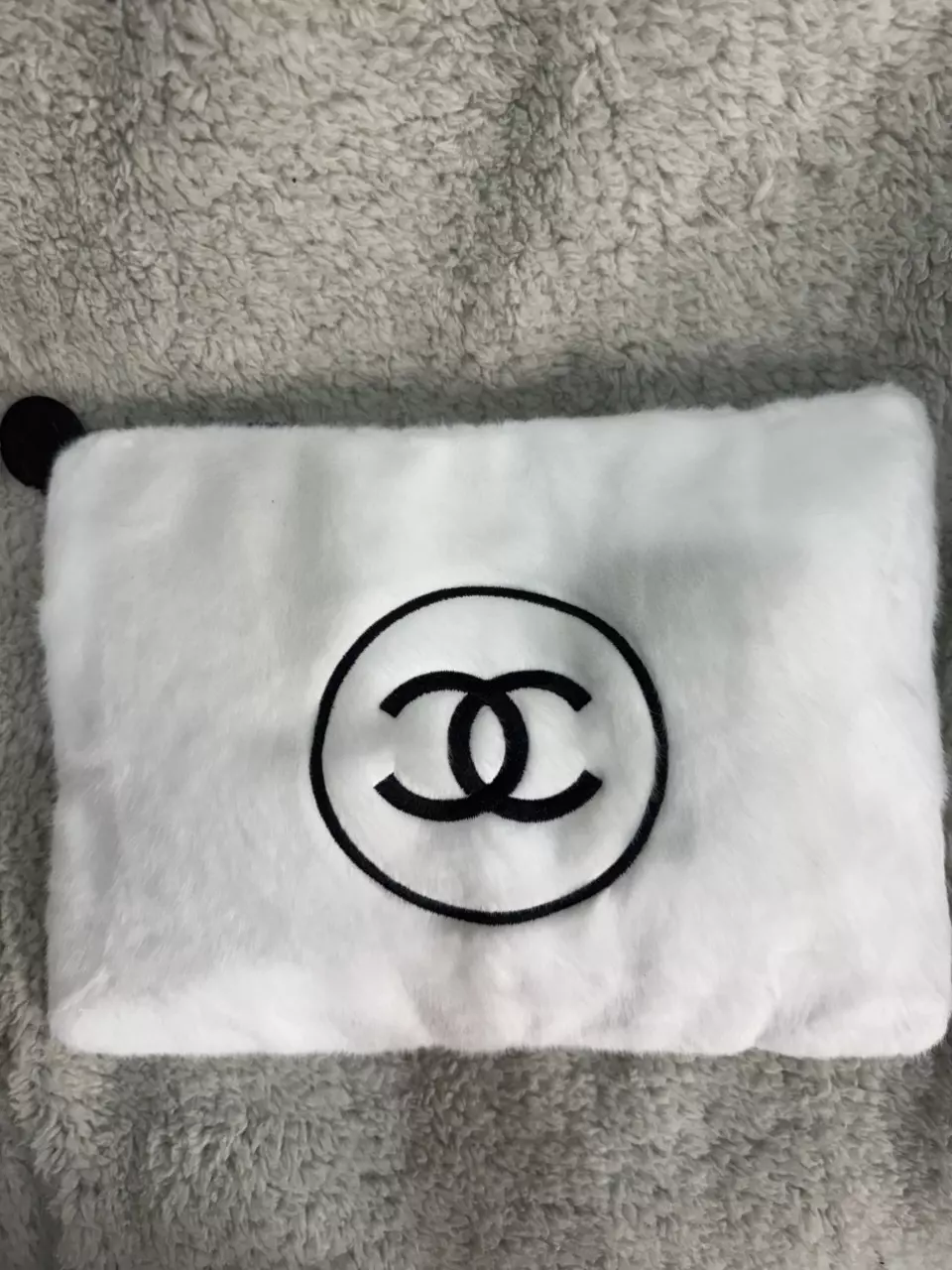 plant/Chanel gwp pouch-0
