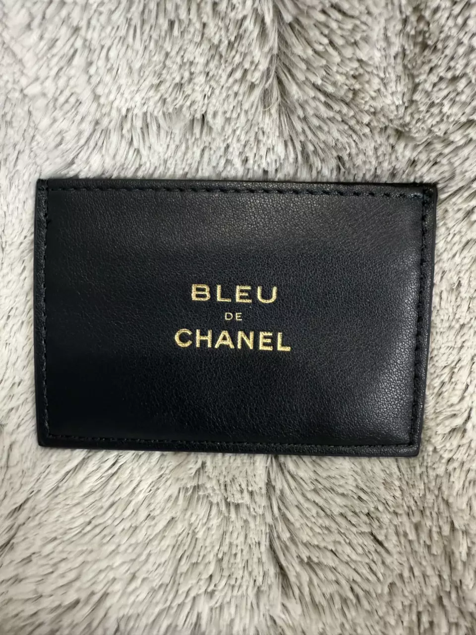 plant/Chanel gwp beaute card holder-1