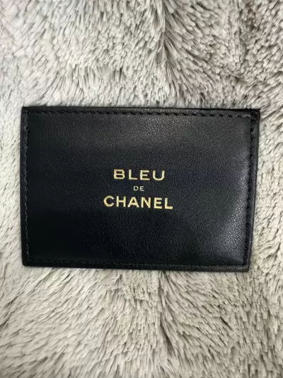 plant/Chanel gwp beaute card holder-1-thumbnail