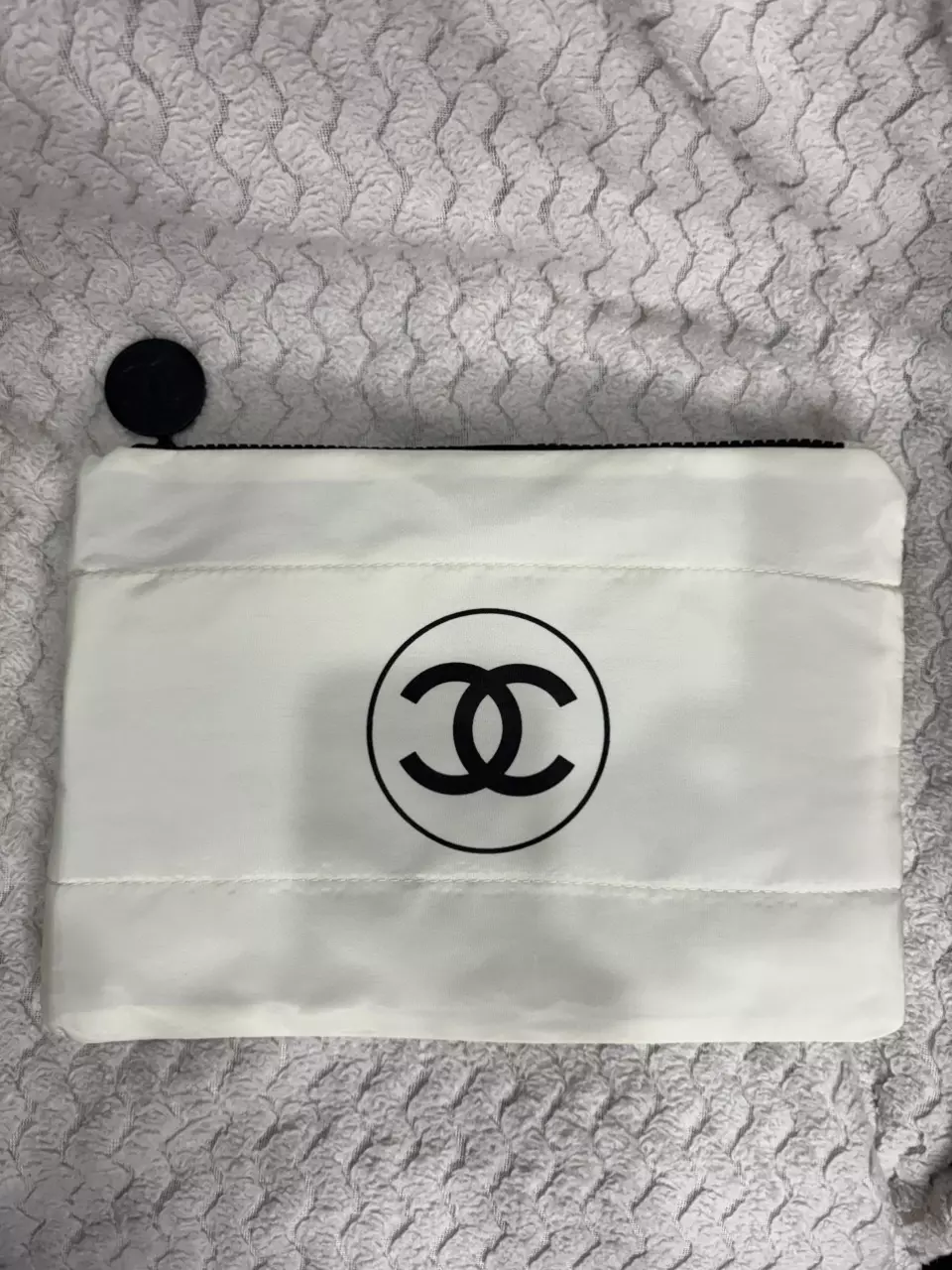 plant/Chanel gwp pouch-0