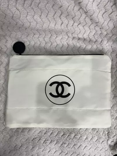 plant/Chanel gwp pouch-0-thumbnail