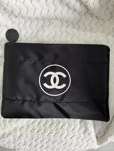 plant/Chanel gwp pouch-0-thumbnail