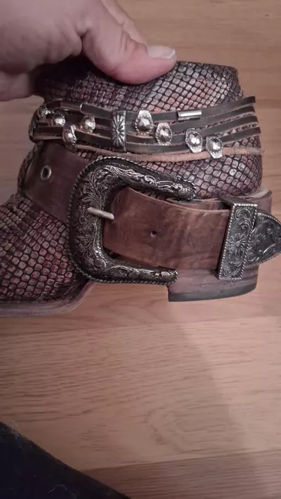 plant/Free bird Saloon-1-thumbnail