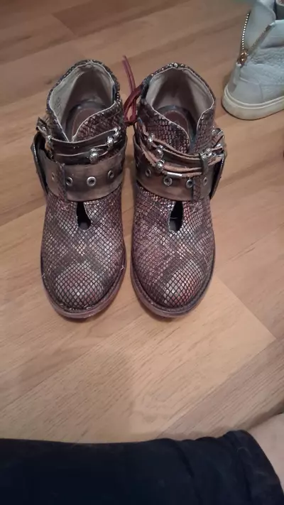 plant/Free bird Saloon-0-thumbnail