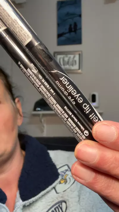 plant/eyeliner-0-thumbnail