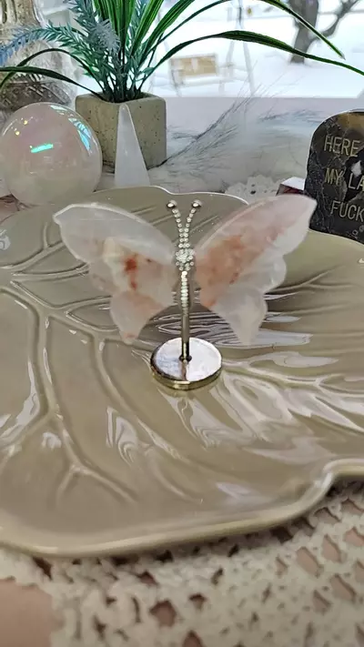 plant/fire quartz butterfly-0-thumbnail