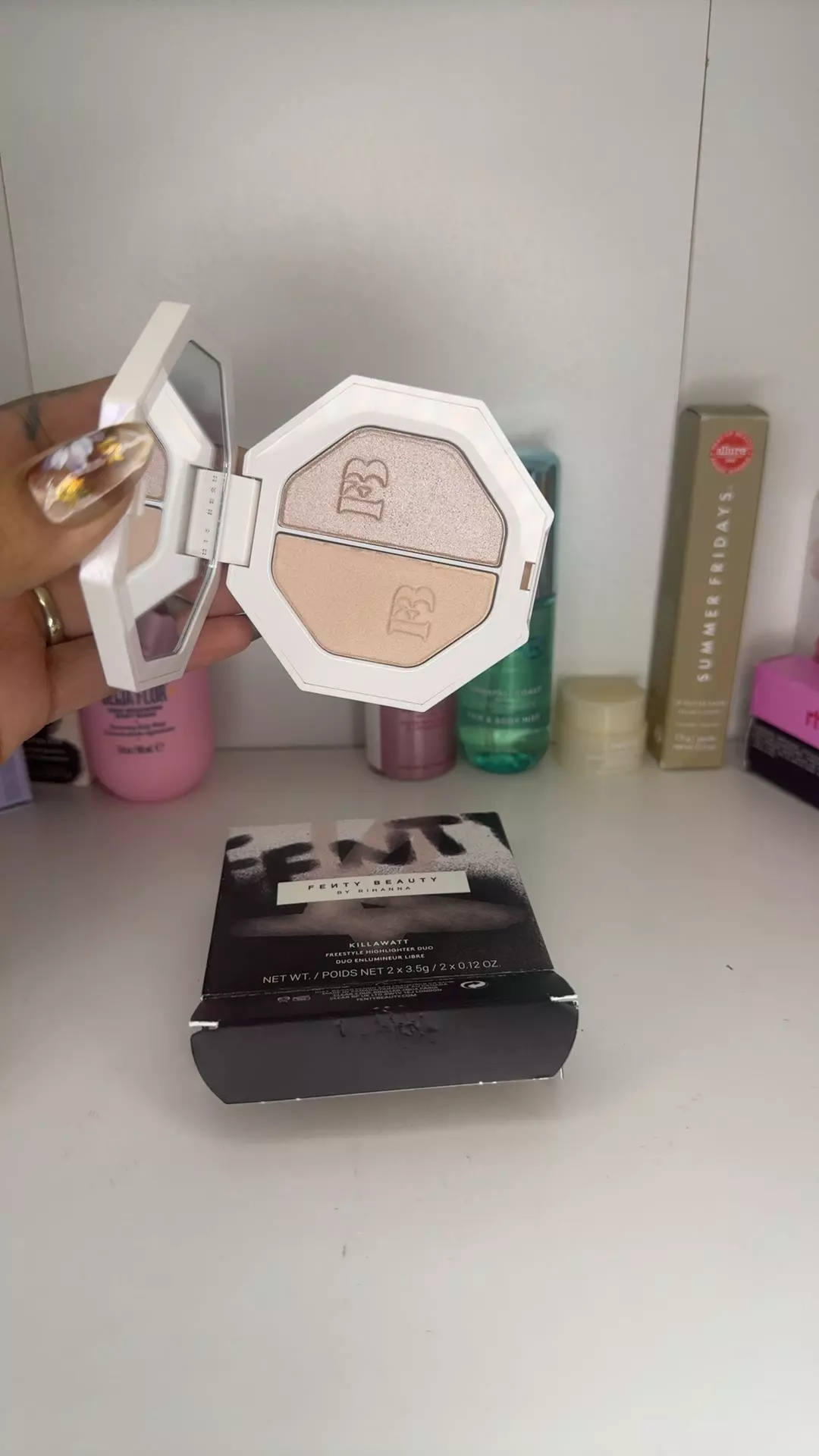 plant/Fenty highlighter-0