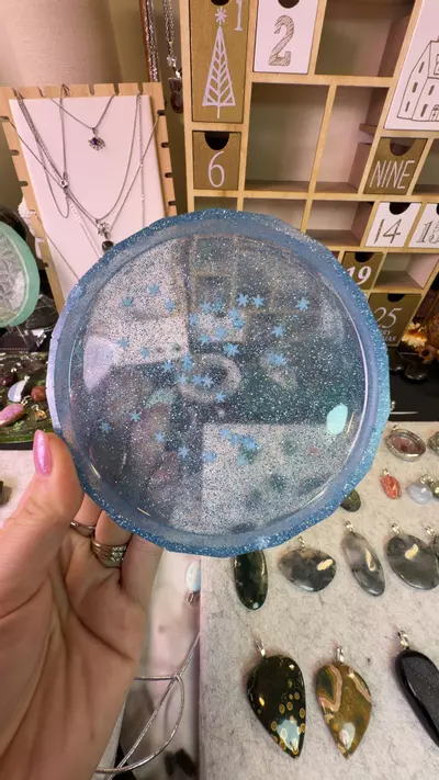 plant/snowflake tray-0-thumbnail