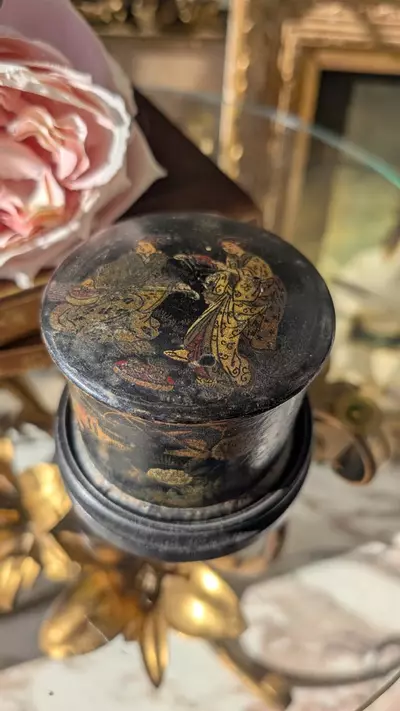plant/Antique English Chinoiserie Laquered box-2-thumbnail