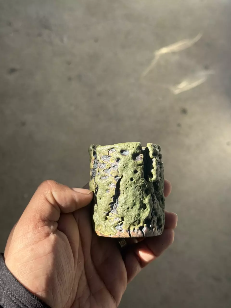 plant/Green crater 2.25x2.5H-0