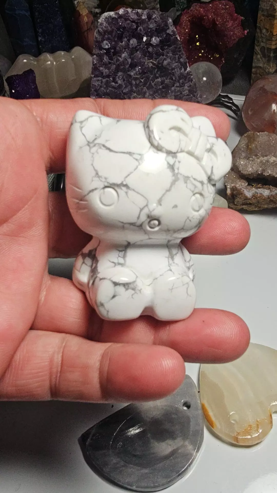 plant/Howlite Hello Kitty-0