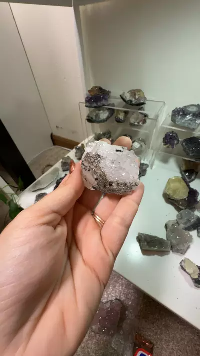 plant/U6.164 Calcite with amethyst-0-thumbnail