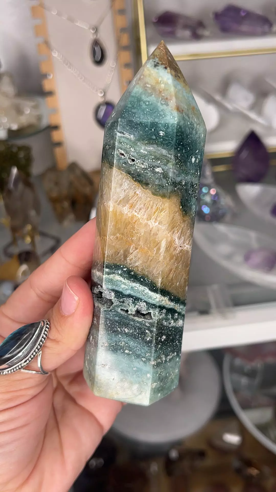 plant/Ocean Jasper 50E w Quartz River-0