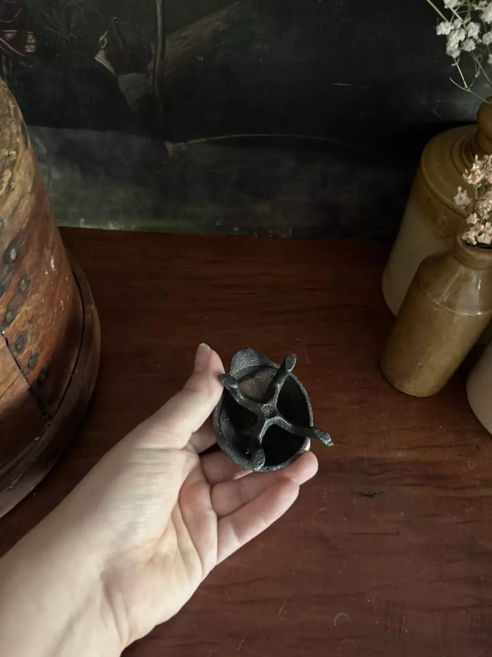 plant/Cast Iron Lady Bug-1