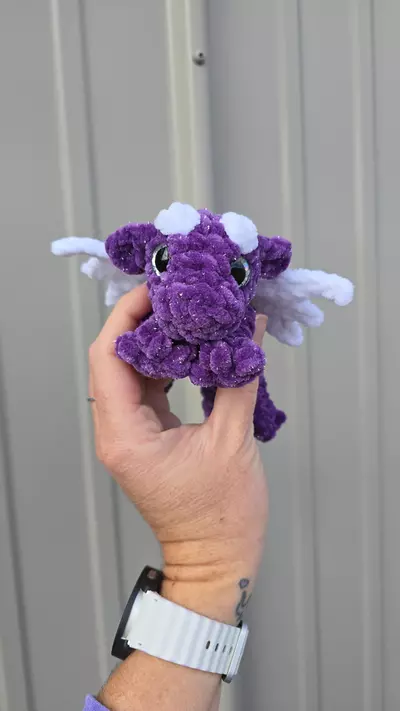 plant/Tiny Dragon Snuggler-1-thumbnail