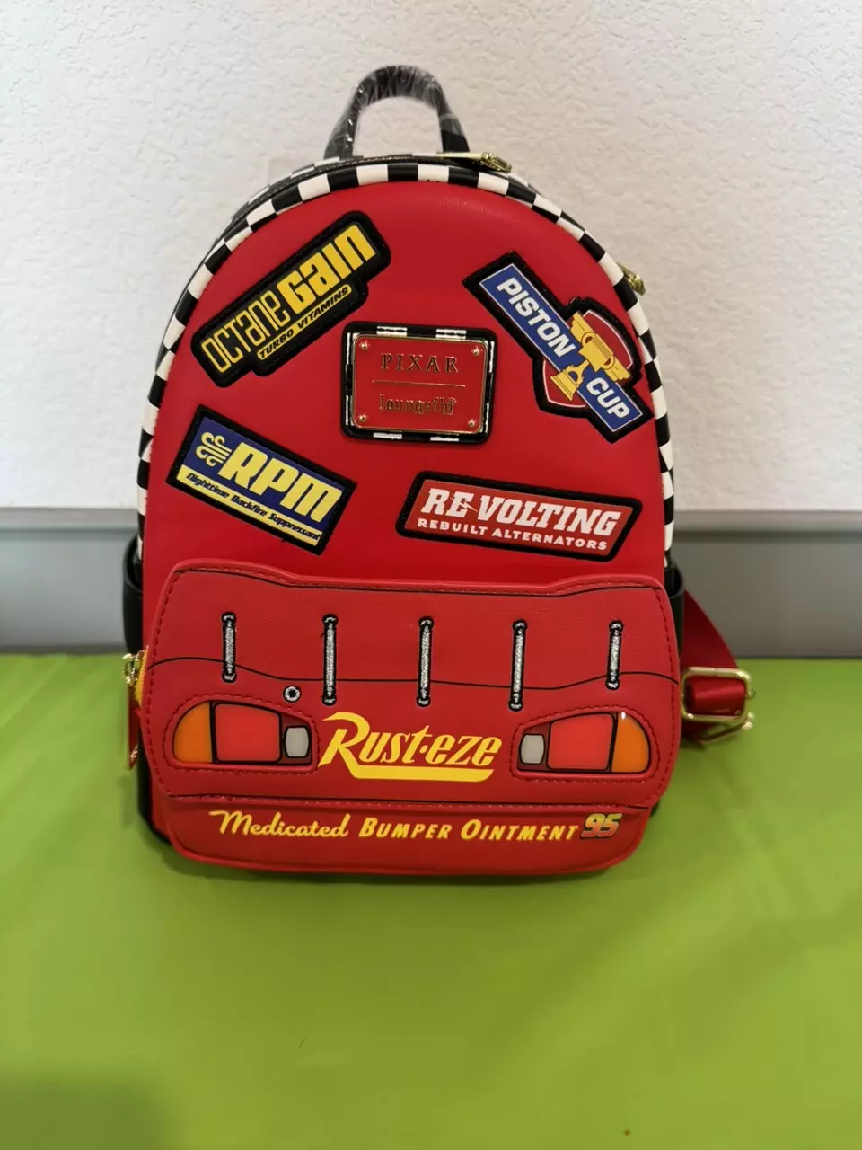plant/LF Disney Pixar Car Lightning McQueen Rust-eze Light Up Backpack-0