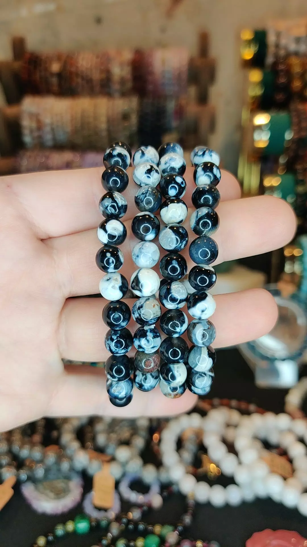 plant/Orca Agate 8mm Bracelet (6.5")-0