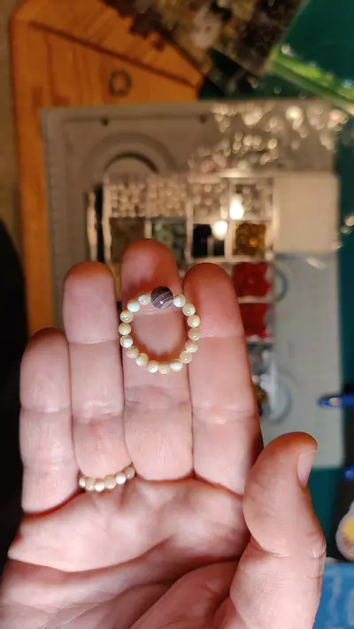 plant/Botswana Agate and Mother of Pearl Stretch Ring (~Sz. 8)-0-thumbnail