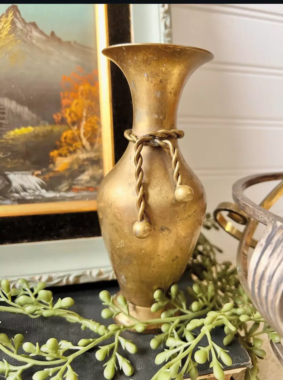 plant/Brass vase with twisted rope detail-0