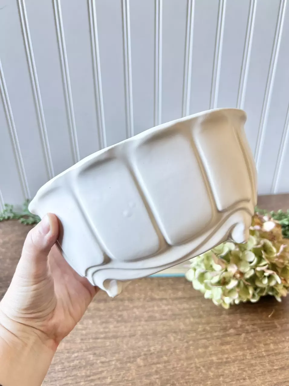 plant/Vintage McCoy cream planter 7 1/4x4x6-3
