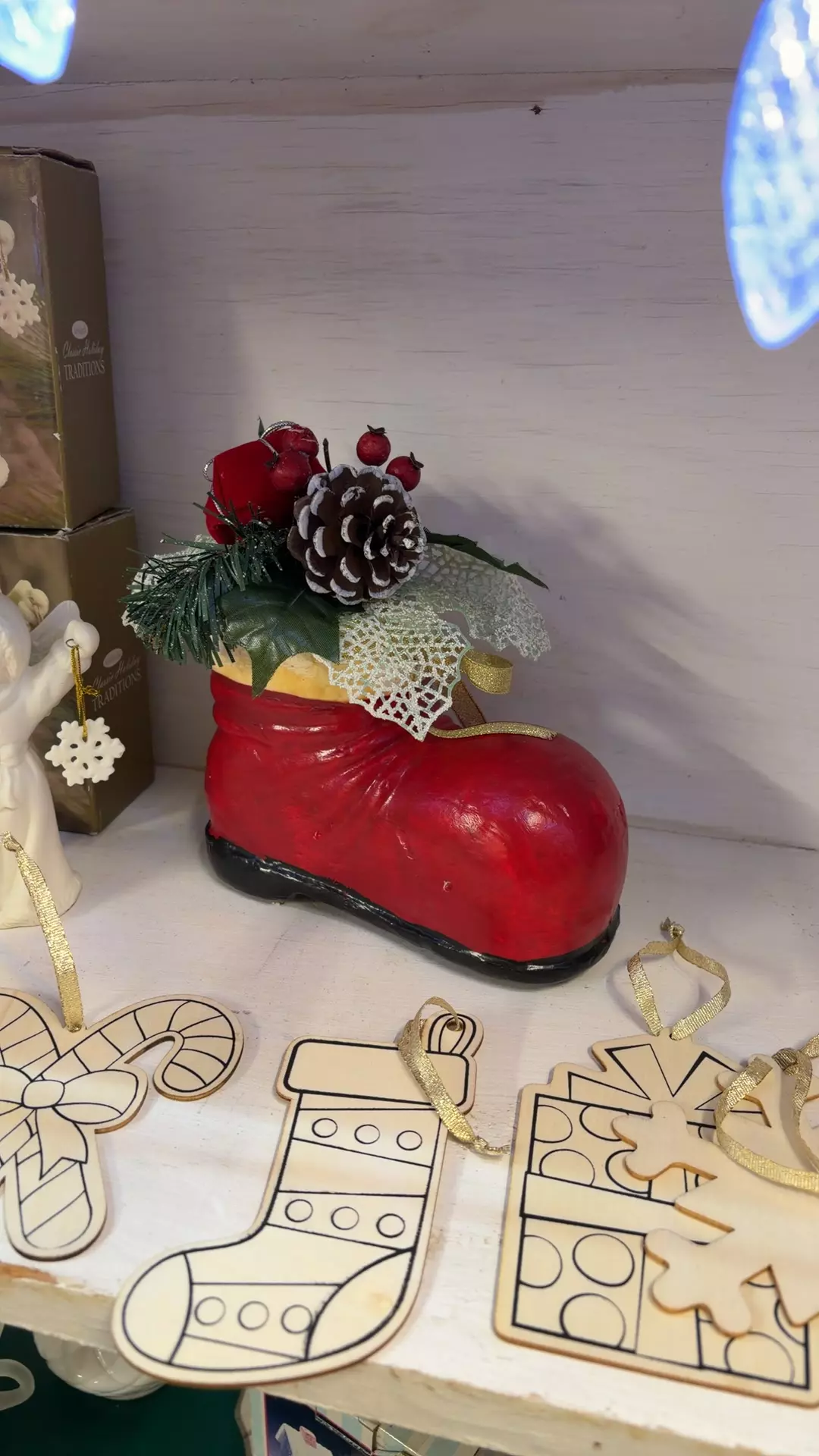 plant/Vintage Santa boot-0