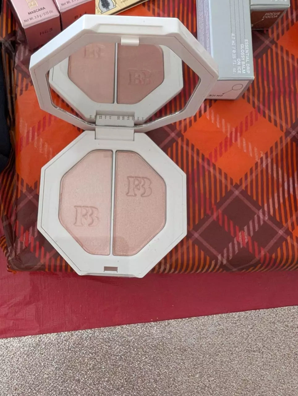 plant/Fenty highlighter duo-0