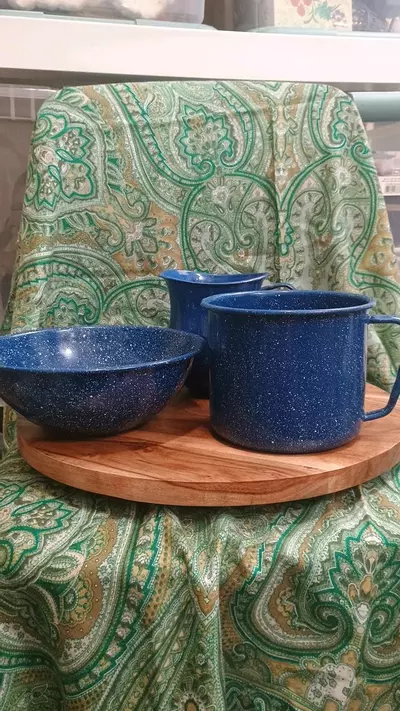 plant/enamel blue & white speckle ware (can seperate)-0-thumbnail