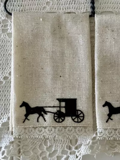 plant/Decorative linen-like wall hanging with horse-drawn buggy-1-thumbnail