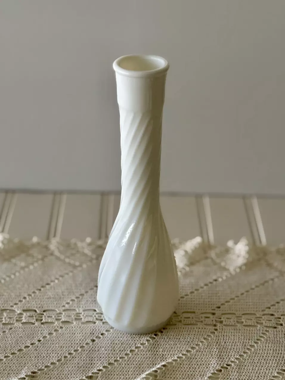 plant/Milk Glass Swirl Vase #2-0