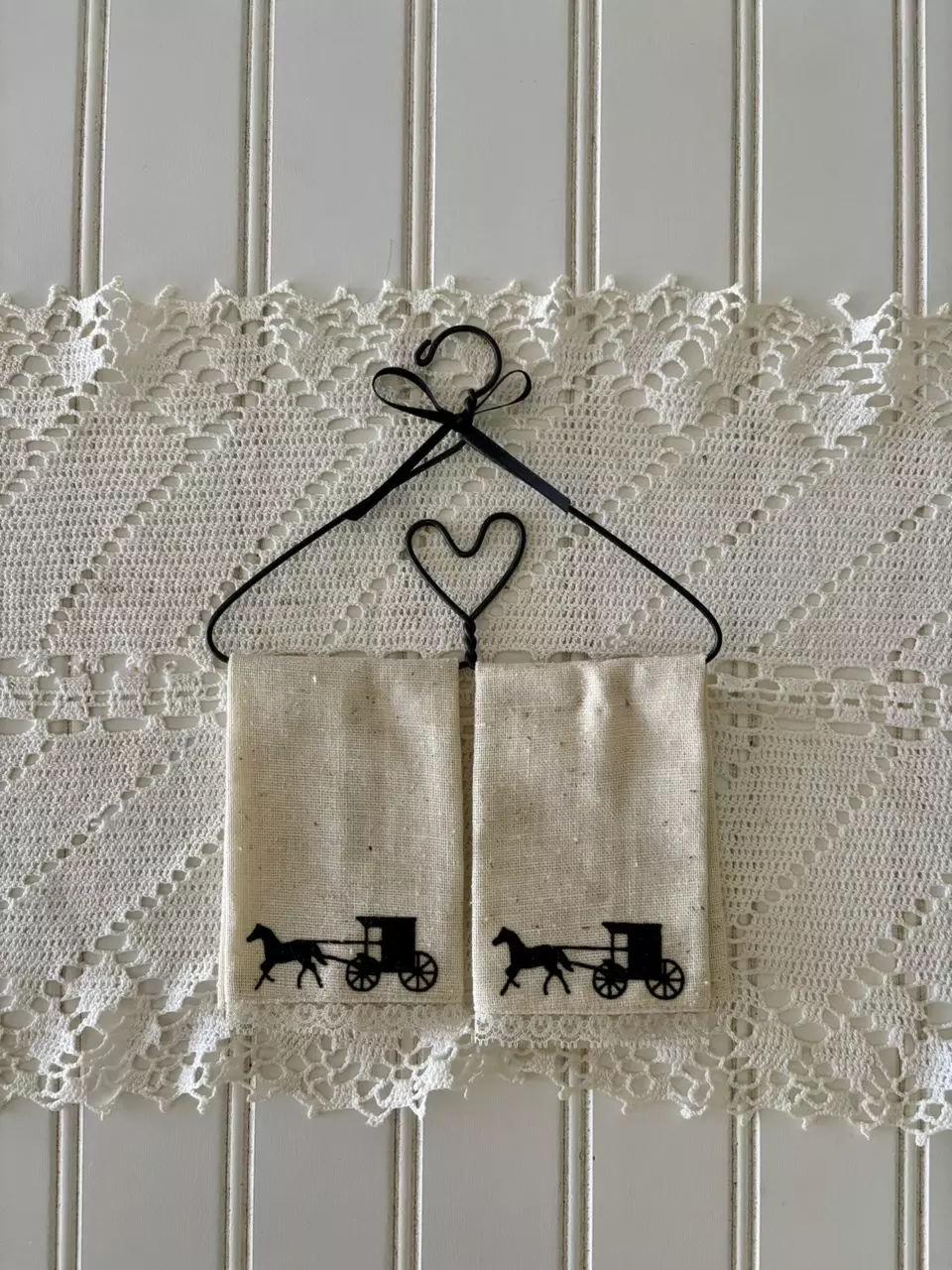 plant/Decorative linen-like wall hanging with horse-drawn buggy-0