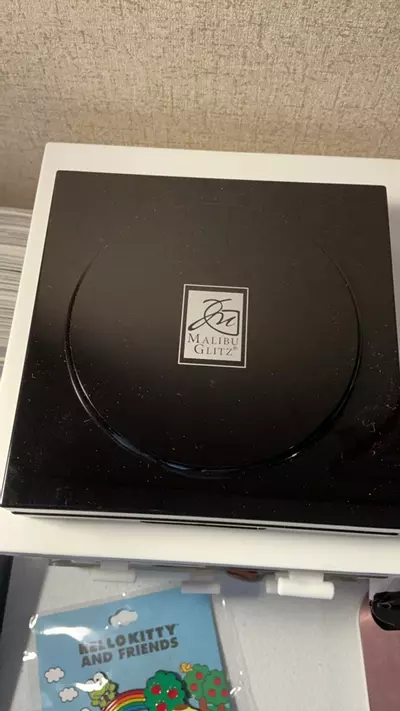 plant/Malibu Glitz palette-2-thumbnail