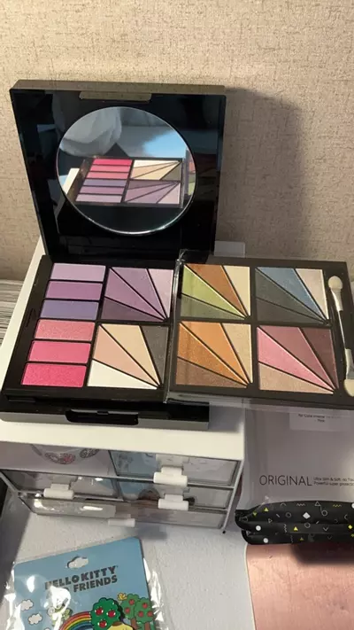 plant/Malibu Glitz palette-5-thumbnail