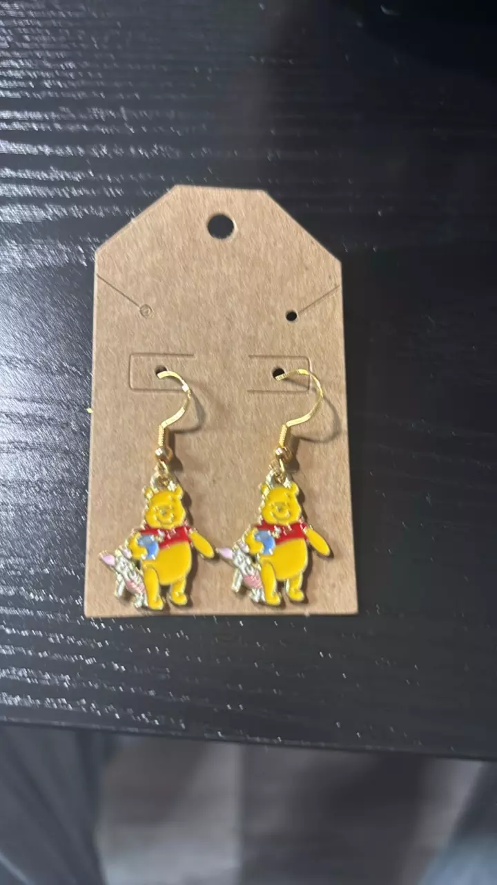 plant/Handcrafted Winnie the Pooh  Earrings-0