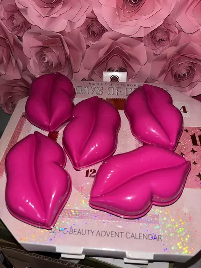 plant/lips 👄 brush and mirror perfect for stocking stuffers #1-0-thumbnail