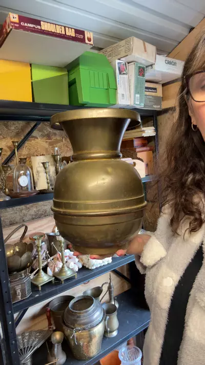 plant/Large brass spitoon-0-thumbnail