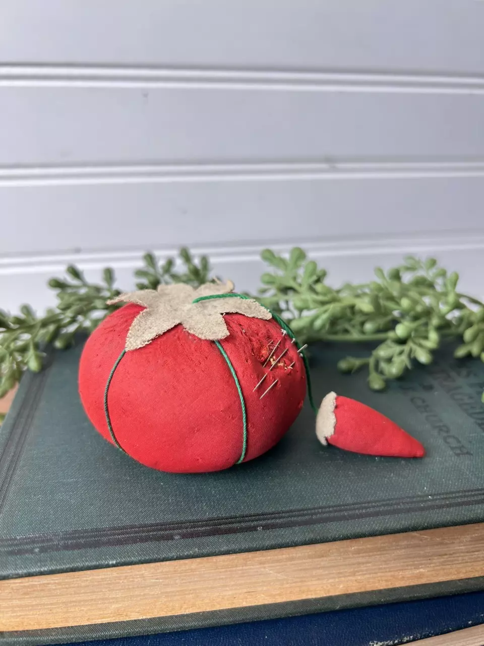 plant/Vintage red tomato pin cushion-0