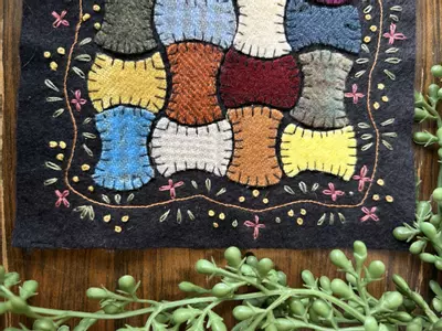 plant/Hand-stitched wool appliqué quilt block with spools pattern-2-thumbnail