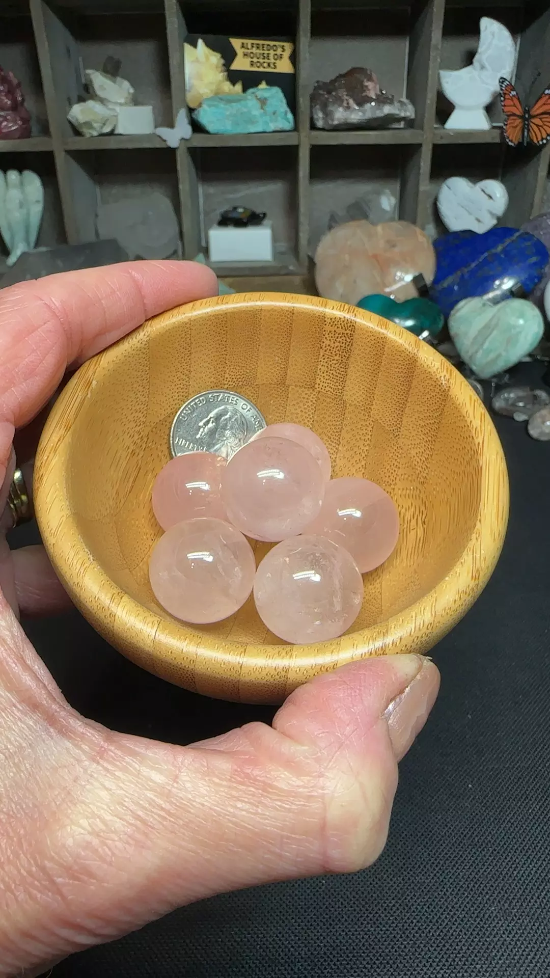 plant/One Mini Rose Quartz Spheres star quality-0