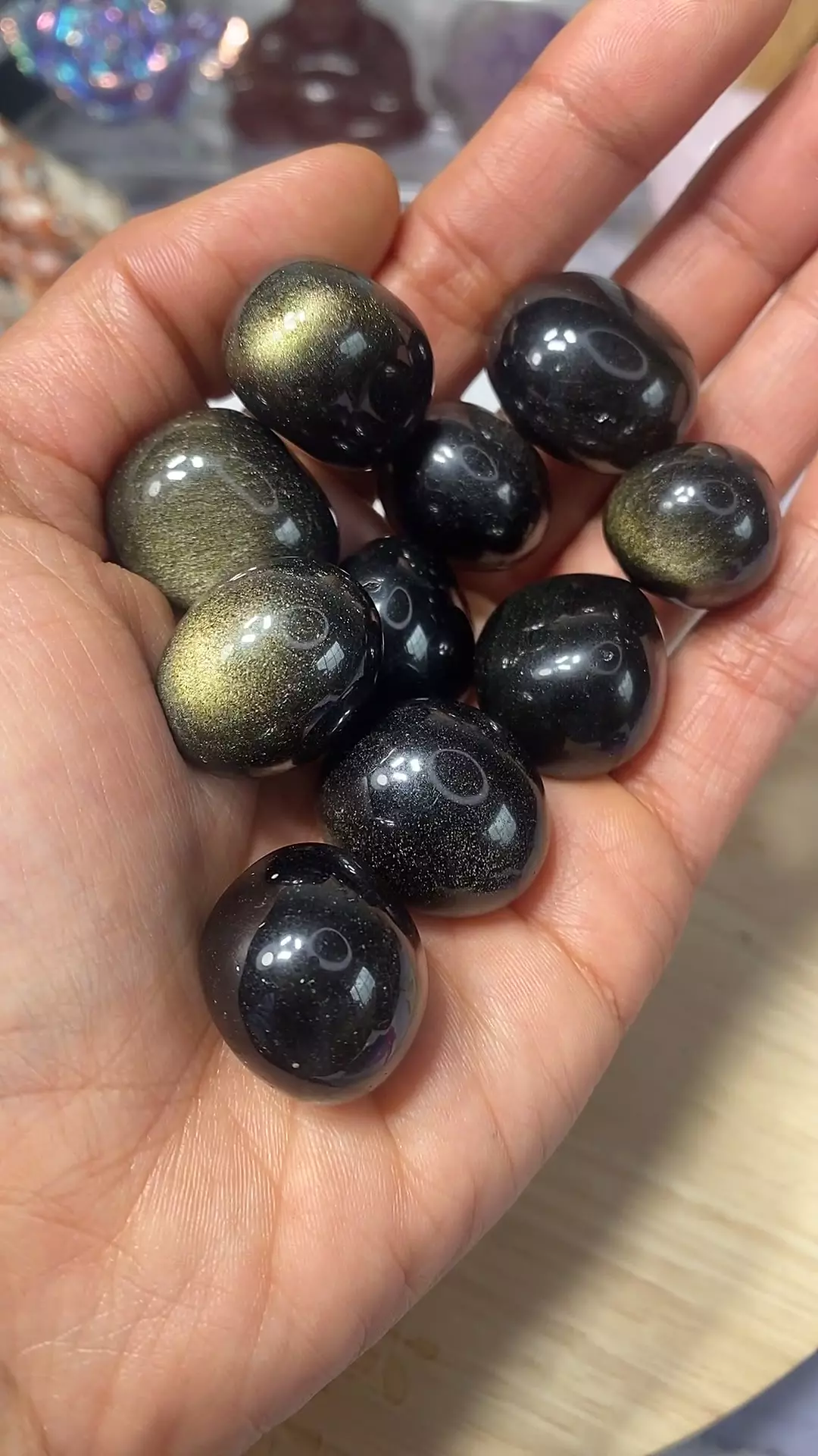 plant/1 Golden Sheen Obsidian tumble-0