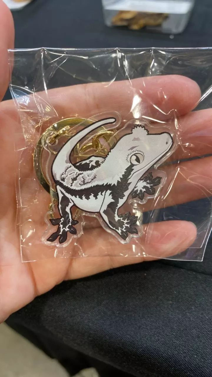 plant/Crestie keychain, Ax Lillywhite-0