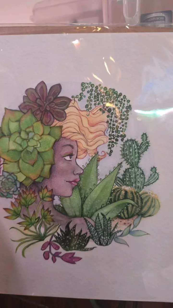 plant/Succulent Girl-0