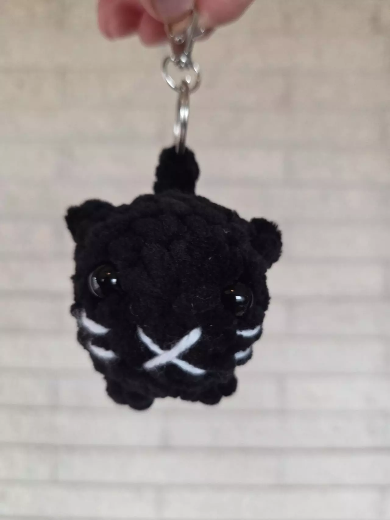 plant/MADE TO ORDER - Black LOAF cat Keychain-1