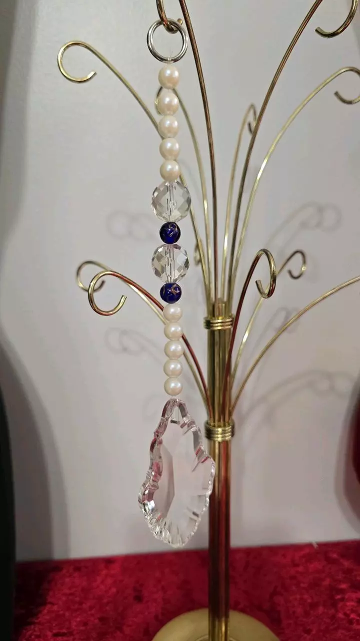 plant/PS222 BLUE & WHITE SUNCATCHER-0